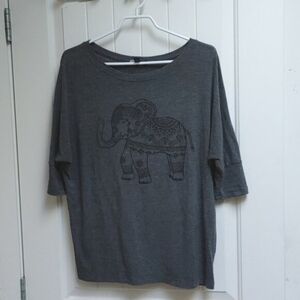 SWS Collection 1/2 sleeve dark gray top shirt Elephant print size Medium…